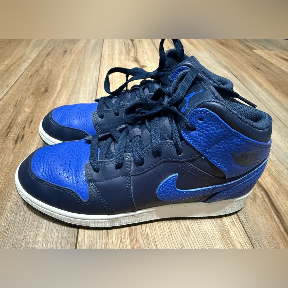 Nike Air Jordan 1 Mid "Obsidian Royal" Kids Sneakers 554725-412 -SZ 7 Y- 8.5 W